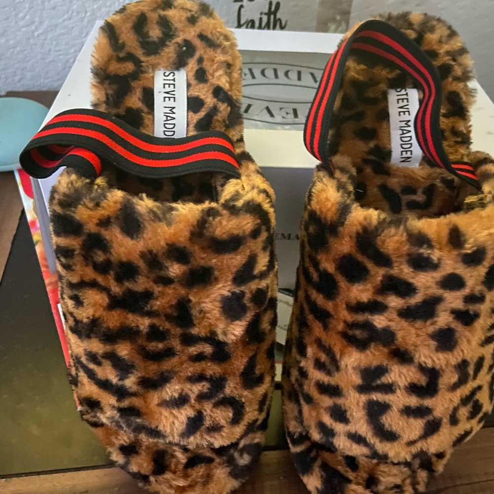 Slippers